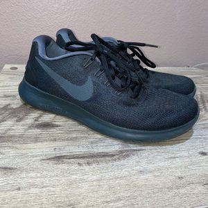 All black Nike Sneakers